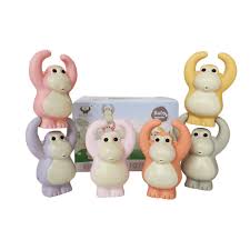 [0003] MONITOS APILABLES PARA BAÑO